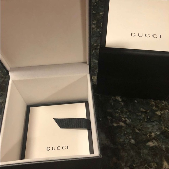 Watch - Picture 2 of 4